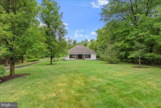 36 BLACKSTONE DR, Princeton, NJ 08540