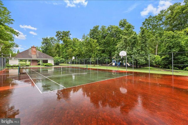 36 BLACKSTONE DR, Princeton, NJ 08540