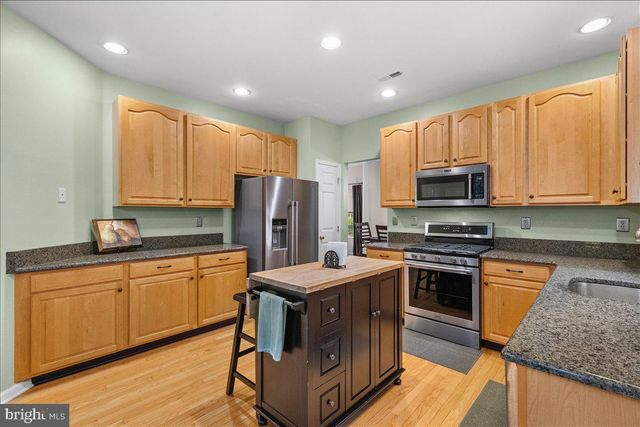 36 BLACKSTONE DR, Princeton, NJ 08540