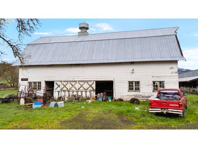 383 BRUMBACH Rd, Roseburg, OR 97470