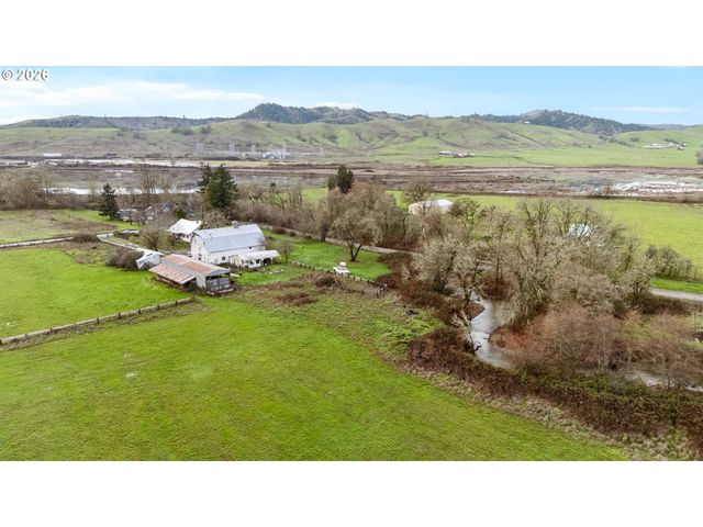 383 BRUMBACH Rd, Roseburg, OR 97470