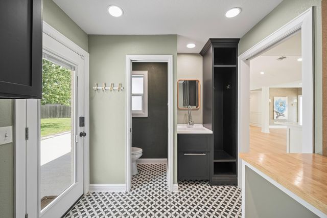 10614 Riverview Drive, Houston, TX 77042