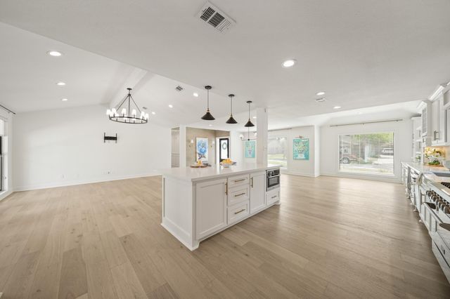 10614 Riverview Drive, Houston, TX 77042