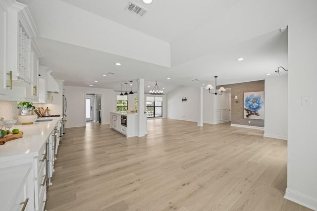 10614 Riverview Drive, Houston, TX 77042