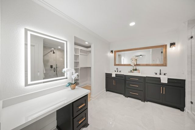 10614 Riverview Drive, Houston, TX 77042