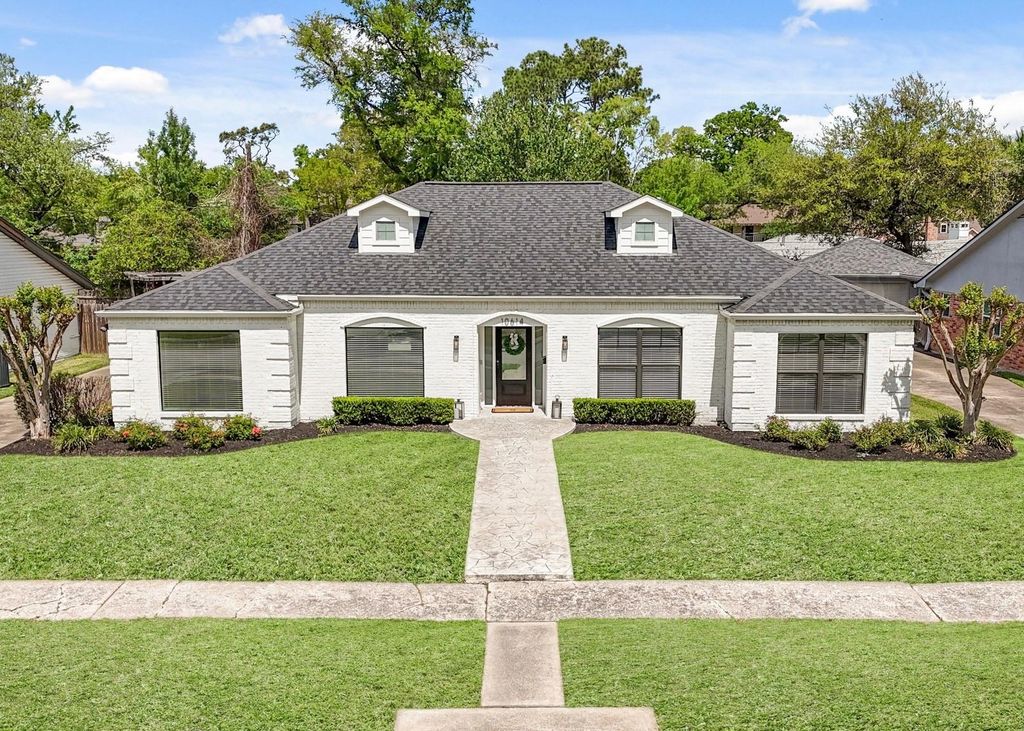 10614 Riverview Drive, Houston, TX 77042