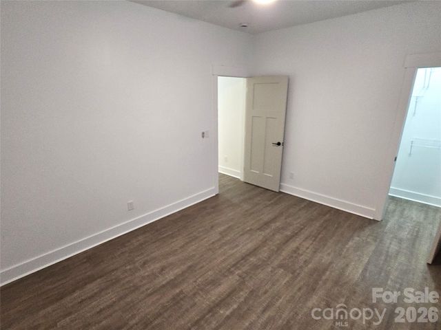 768 8th Street NE, Hickory, NC 28601