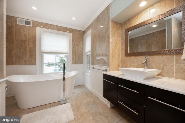 515 S WALNUT ST, West Chester, PA 19382