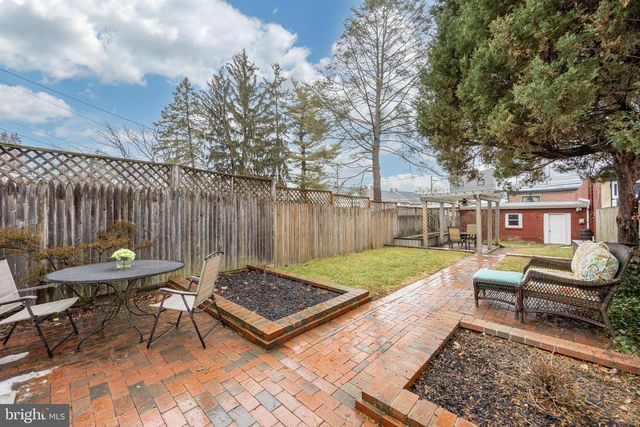 515 S WALNUT ST, West Chester, PA 19382