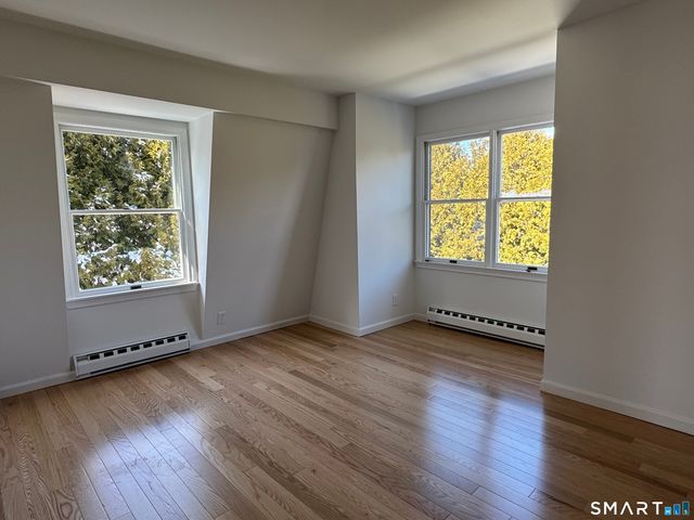 57 Dean Street 4, Stamford, CT 06902