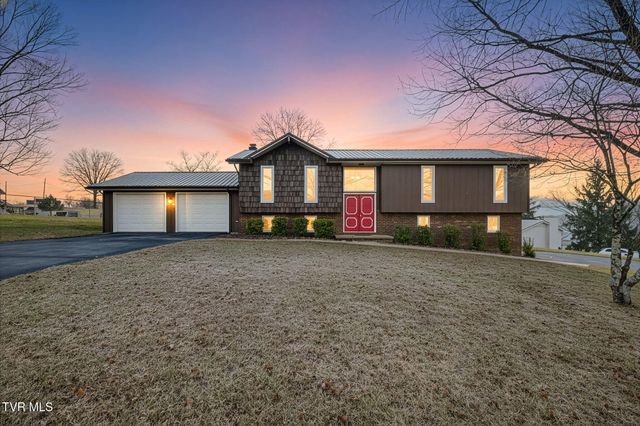 485 Old Hickory Circle, Mount Carmel, TN 37645