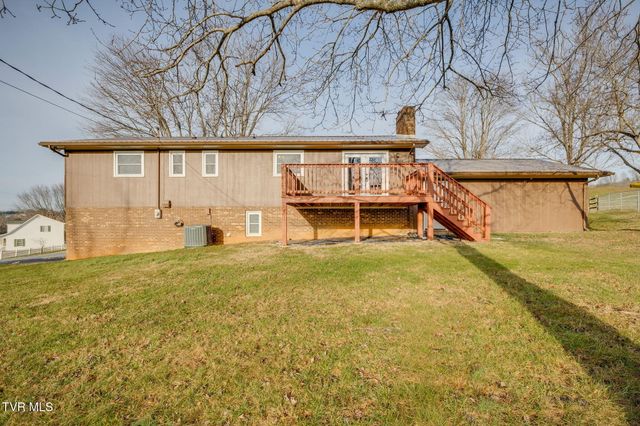 485 Old Hickory Circle, Mount Carmel, TN 37645