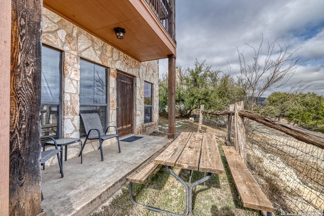 23525 N US Highway 83 Unit 301, Concan, TX 78838