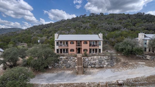 23525 N US Highway 83 Unit 301, Concan, TX 78838