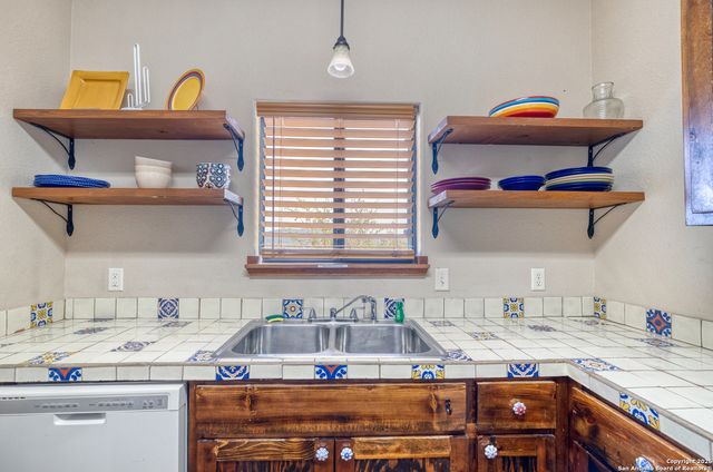 23525 N US Highway 83 Unit 301, Concan, TX 78838