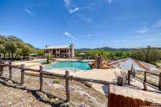 23525 N US Highway 83 Unit 301, Concan, TX 78838