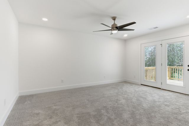 2401 Grover St, Nashville, TN 37207