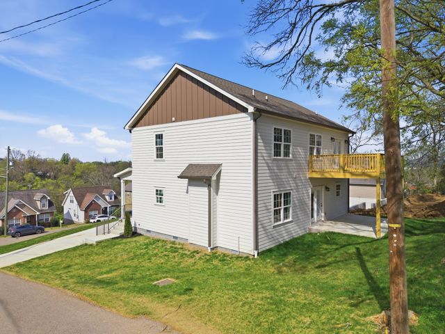 2401 Grover St, Nashville, TN 37207