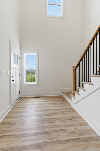 2401 Grover St, Nashville, TN 37207