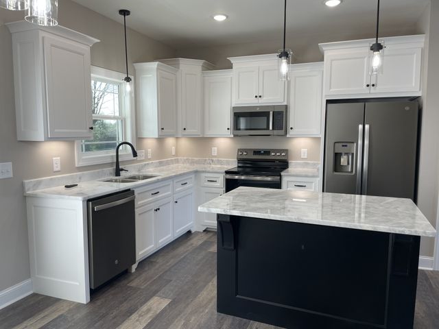 292 Hidden Hills Lane, Summertown, TN 38483