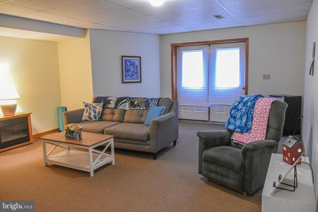 21246 CLARKS MOUNTAIN RD, Rapidan, VA 22733
