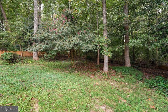 9811 RAMSAY DR, Fredericksburg, VA 22408