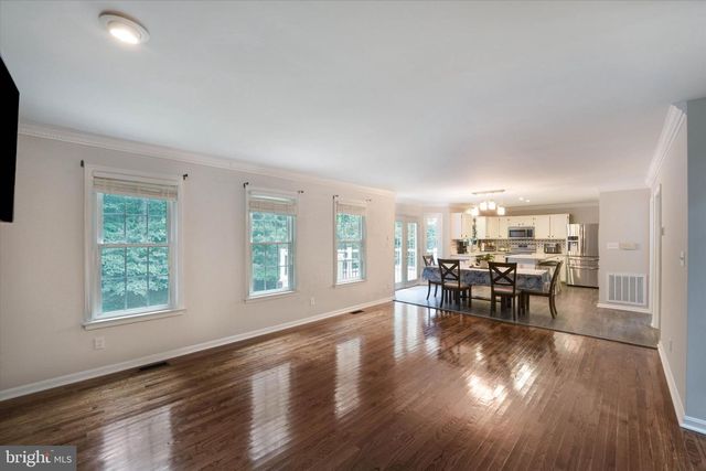 9811 RAMSAY DR, Fredericksburg, VA 22408