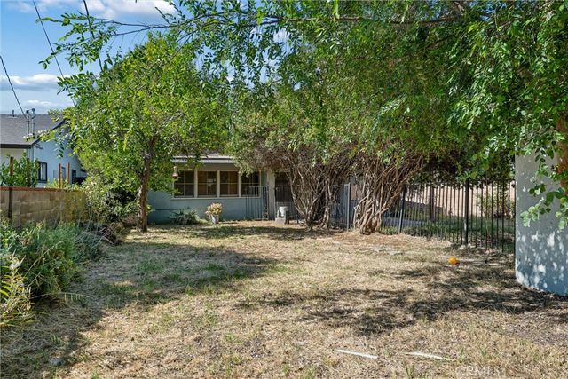 14757 Hartland, Van Nuys, CA 91405