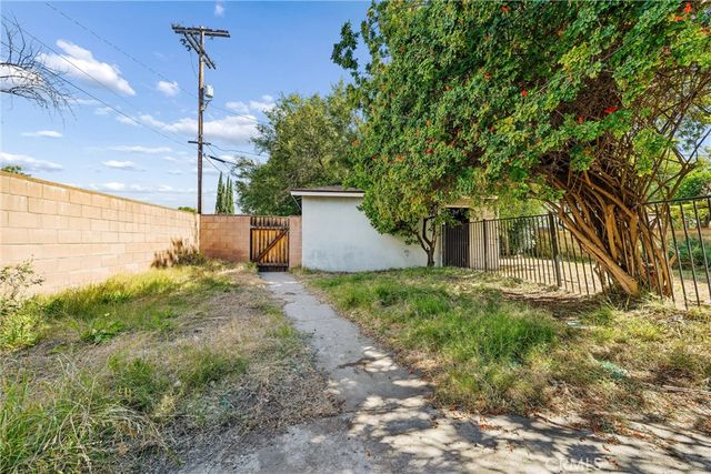 14757 Hartland, Van Nuys, CA 91405