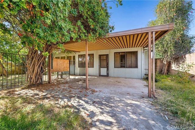 14757 Hartland, Van Nuys, CA 91405