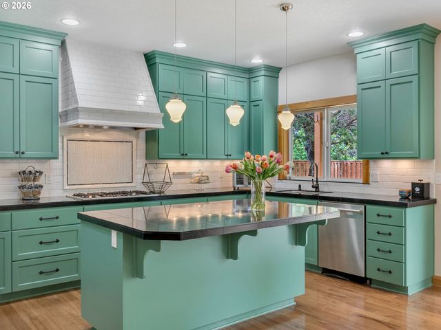 1390 SEA RIDGE Ln, Gearhart, OR 97138