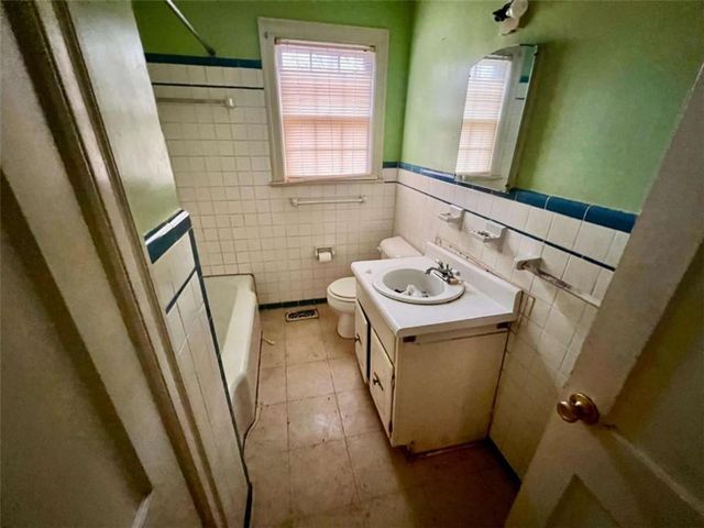 717 Eighth Avenue, Albany, GA 31701