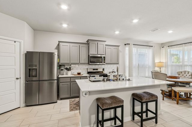 617 Amber Fields Drive, Krum, TX 76249