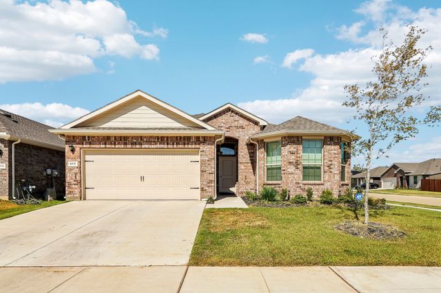 617 Amber Fields Drive, Krum, TX 76249