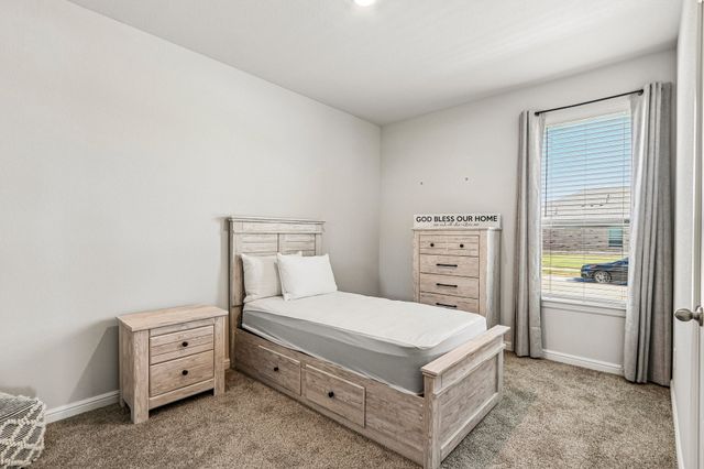 617 Amber Fields Drive, Krum, TX 76249