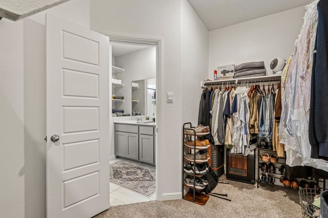 617 Amber Fields Drive, Krum, TX 76249