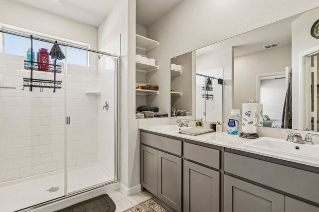 617 Amber Fields Drive, Krum, TX 76249