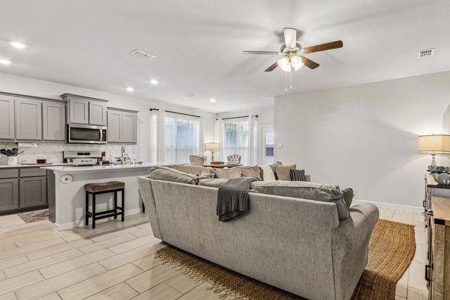 617 Amber Fields Drive, Krum, TX 76249