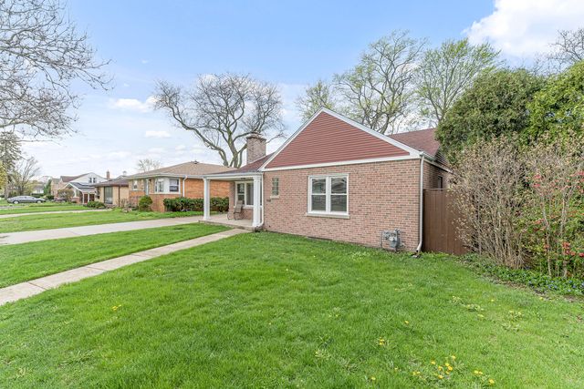 8926 Menard Avenue, Morton Grove, IL 60053