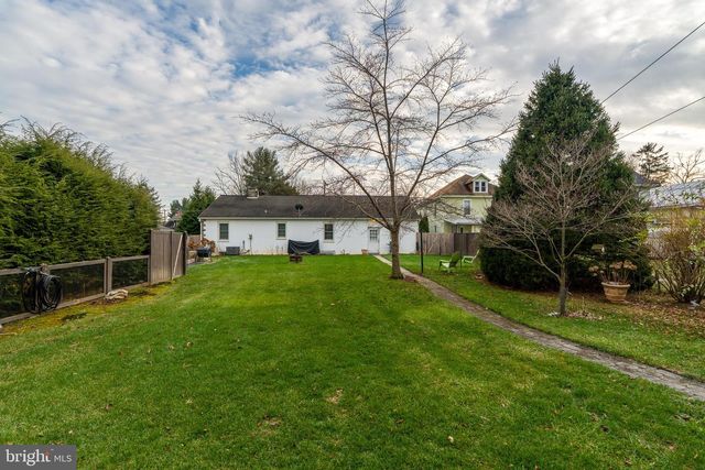 141 E LINCOLN AVE, Lititz, PA 17543