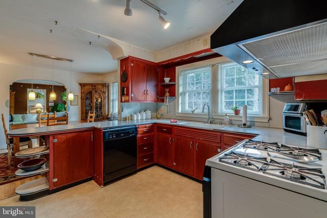 141 E LINCOLN AVE, Lititz, PA 17543