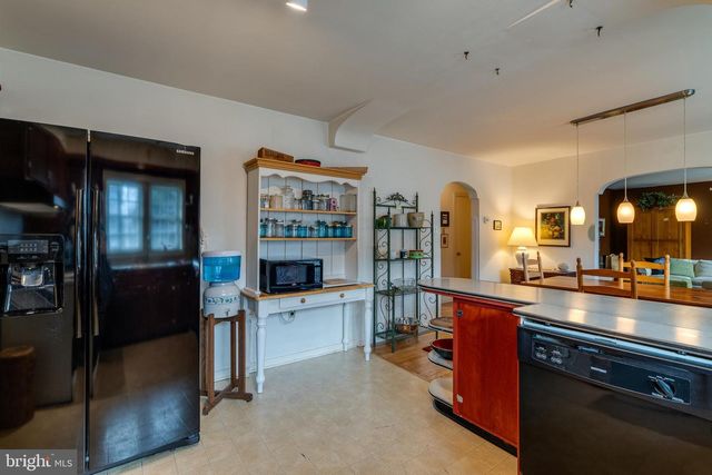 141 E LINCOLN AVE, Lititz, PA 17543