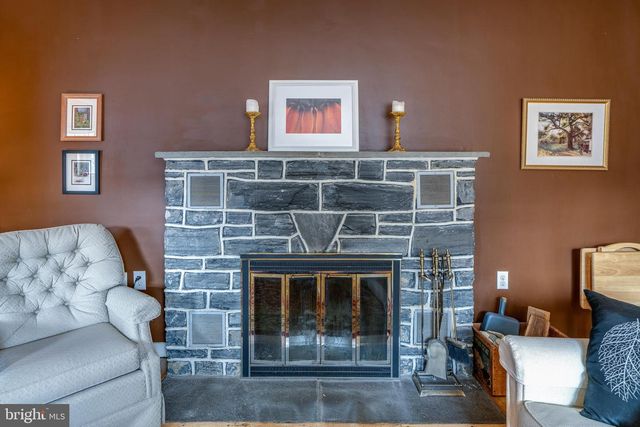 141 E LINCOLN AVE, Lititz, PA 17543