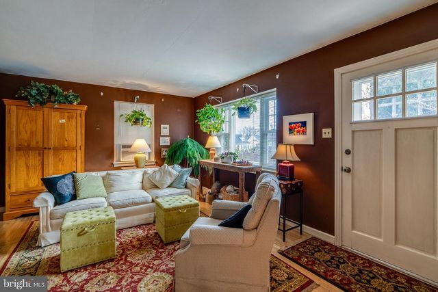 141 E LINCOLN AVE, Lititz, PA 17543