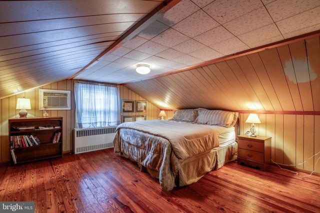 141 E LINCOLN AVE, Lititz, PA 17543