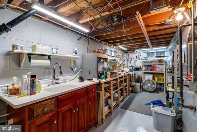 141 E LINCOLN AVE, Lititz, PA 17543