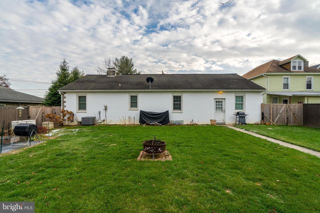 141 E LINCOLN AVE, Lititz, PA 17543