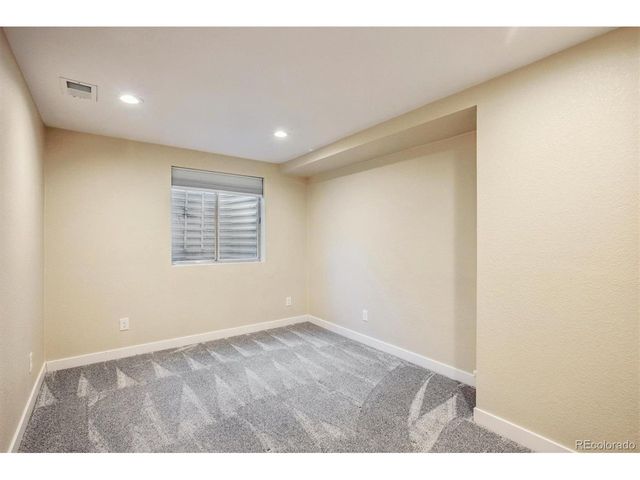 11077 W Roxbury Ave, Littleton, CO 80127