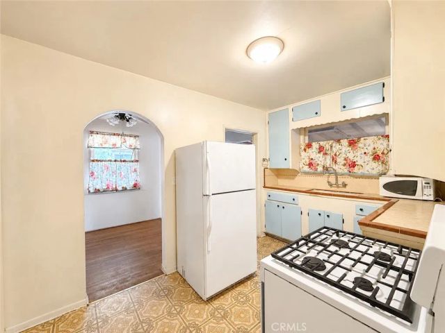 1335 S Hamilton, Pomona, CA 91766