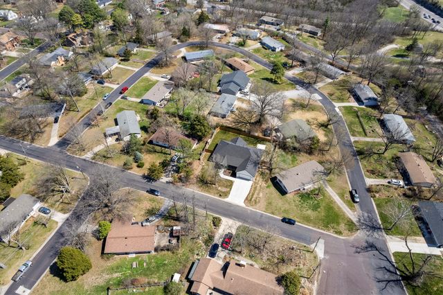 1020 CRESTLAND AVE, Columbia, MO 65203